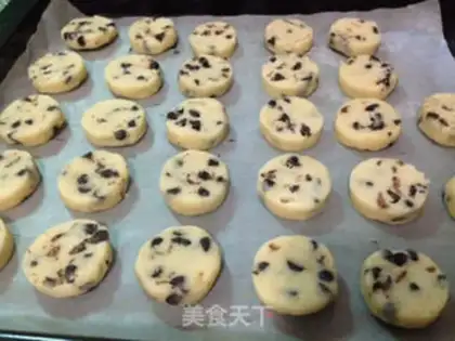 Make Apricot chocolate cookies step 8