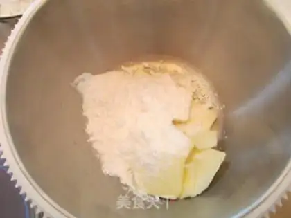 Make Strawberry sauce step 1