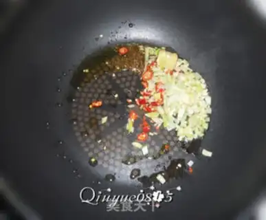 Make Garlic curry step 4