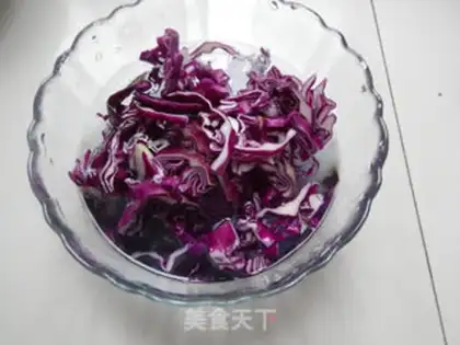 Make Shrimp vegetable salad step 1