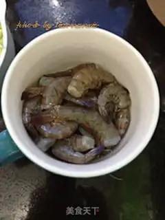 Make Shrimp with cabbage step 1