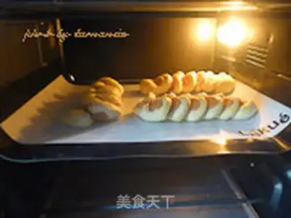 Make Sausage bread step 10