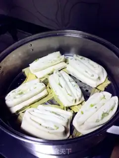 Make Onion rolls step 14