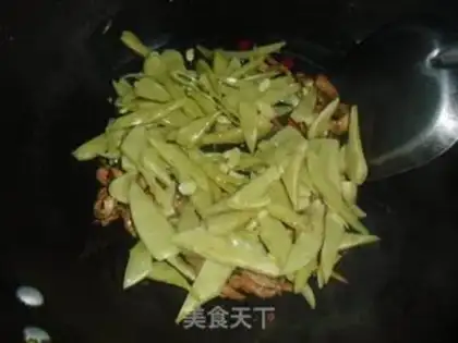 Make Sour lentils fried meat step 4