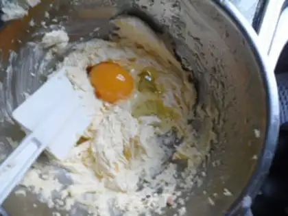 Make Applecake step 2