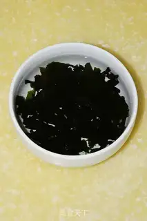 Make An egg roll step 1