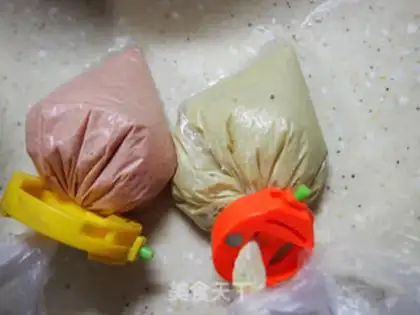 Make Tomatocake roll step 8