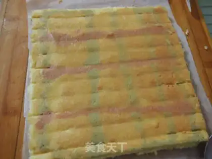 Make Tomatocake roll step 18