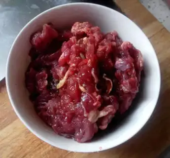 Make Beef radish step 1