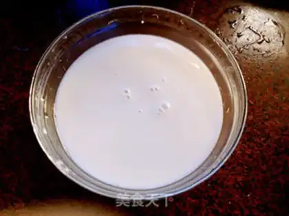 Make Coconut horse hoof cake step 9