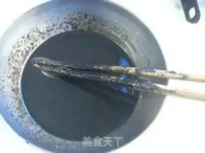 Make Black sesame sauce, salt cookies step 1