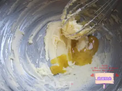 Make Chocolate Mexican bread step 4