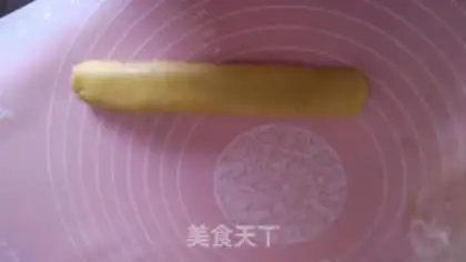 Make Bear crackers step 3