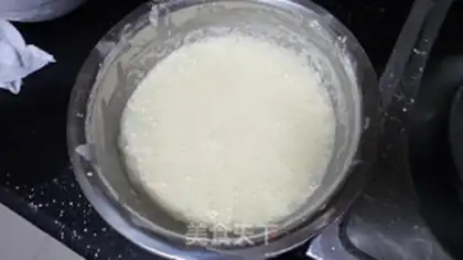 Make Light cream cake step 2