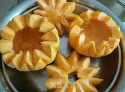 Make Pumpkin shrimp step 1