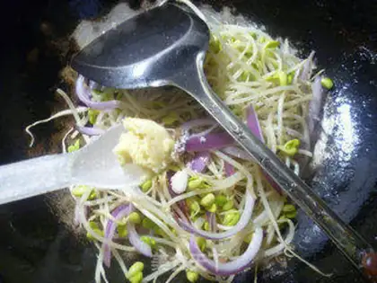 Make The onion sprouts step 6