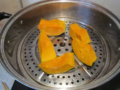 Make Pumpkin yogurt tower step 7