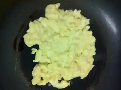 Make Salted apple pancakes step 3