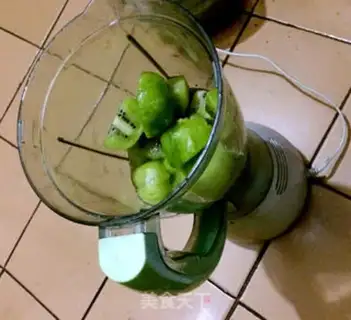 Make ♪ ♪ Peachy fragrance shake ♪ step 4