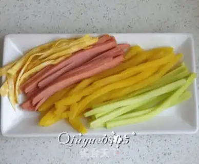 Make Flipping cherry sushi step 2