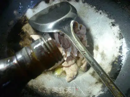 Make Garlic fried pig intestines step 4