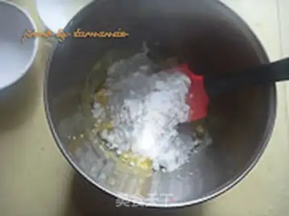 Make Cake with cream cream step 14