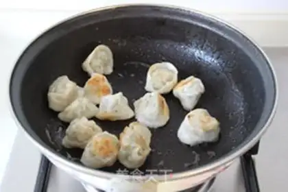 Make Spam noodles step 8