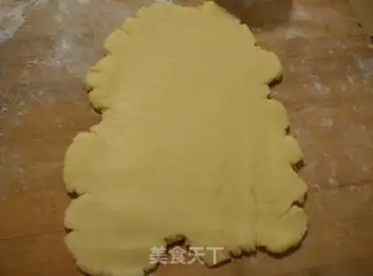 Make A wheeled cheese cookie step 5