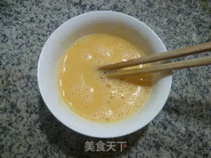 Make Paprika egg fried blue step 4