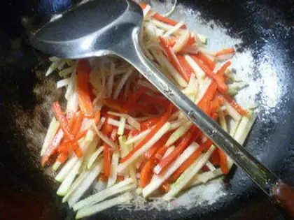 Make Paprika egg fried blue step 6