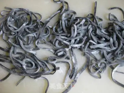 Make Ink noodles step 8