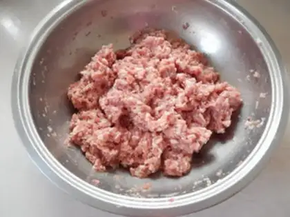 Make Kyoyo onion meat bun step 4
