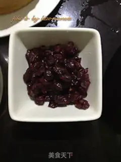 Make A flower cake step 1