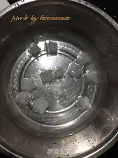 Make A flower cake step 2