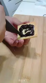 Make Chocolate crackers step 10