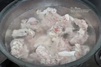 Make Cowbone radish soup step 2