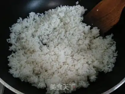 Make Shrimp corn fried rice step 6