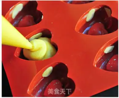 Make Heartbrick cake step 4