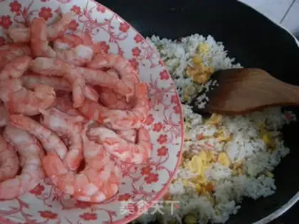Make Shrimp corn fried rice step 9