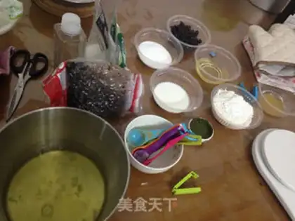 Make Tea and honey cake step 0