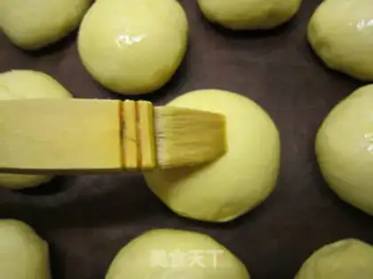 Make Tasty pine buns step 14