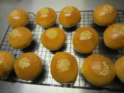 Make Tasty pine buns step 17