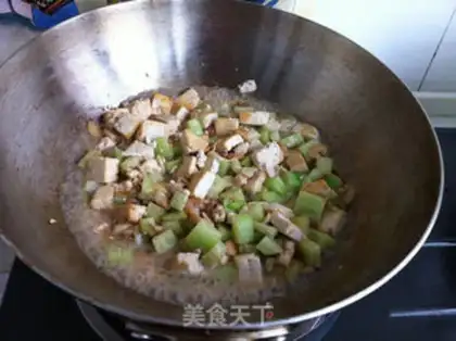 Make Roach shrimp and tofu step 8