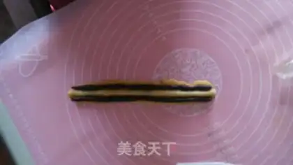 Make Bear crackers step 2