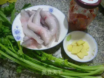Make Celery shrimp step 0