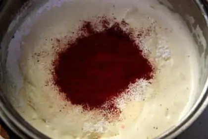 Make Red pomegranate velvet cake step 2