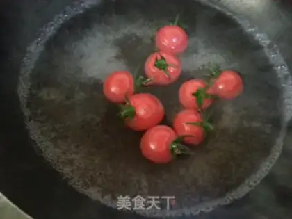 Make Frosty tomato step 1