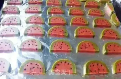 Make Watermelon crackers step 10