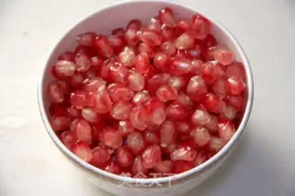 Make Red pomegranate velvet cake step 16