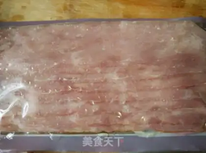 Make Bacon pins and mushrooms step 1